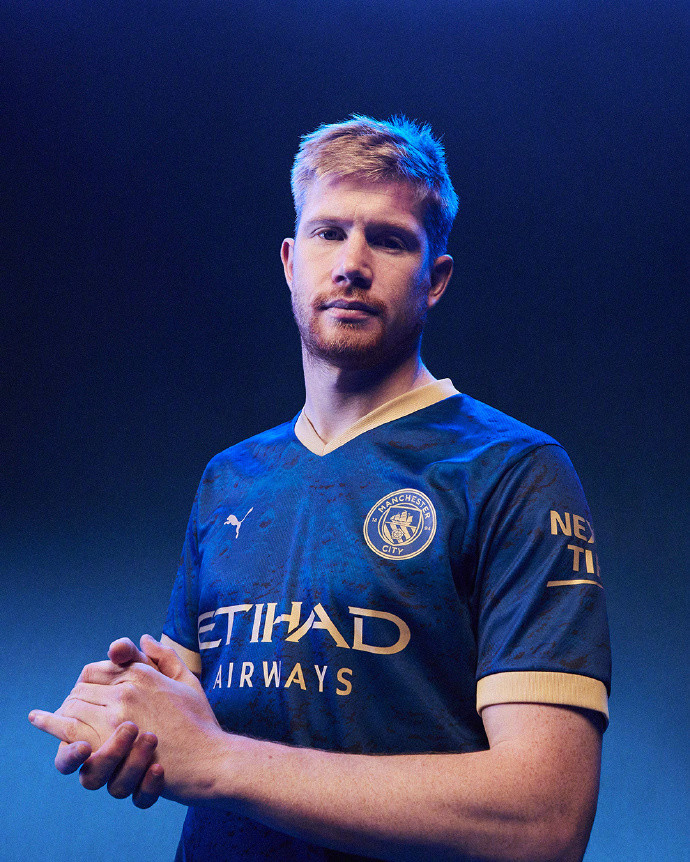 欧冠球员表现评析：C罗连续进球,