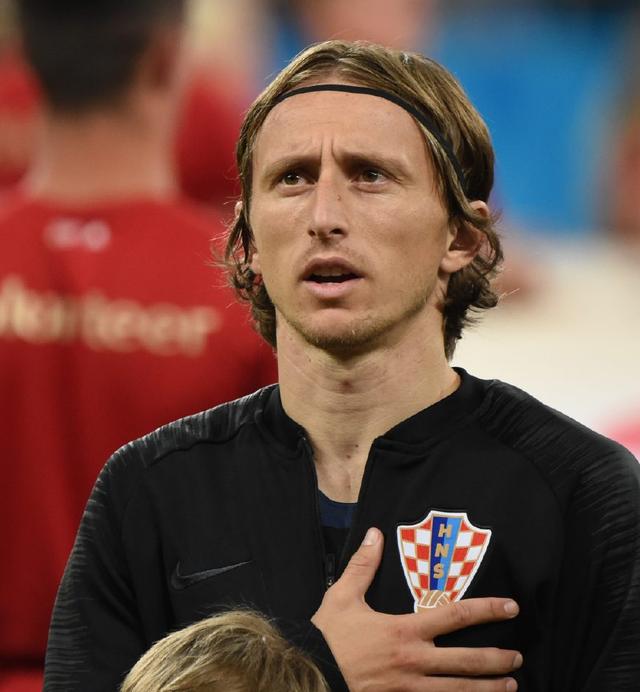 一座金靴，一队降级