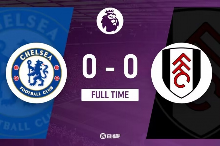 男子用手套自制钓鱼手势浮漂，看到“OK”就表示鱼已咬钩浮漂