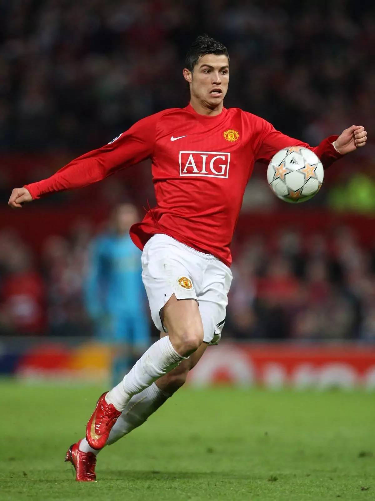 1次退赛引热议！郑钦文敢拒聚光灯，是遗憾还是冠军格局？